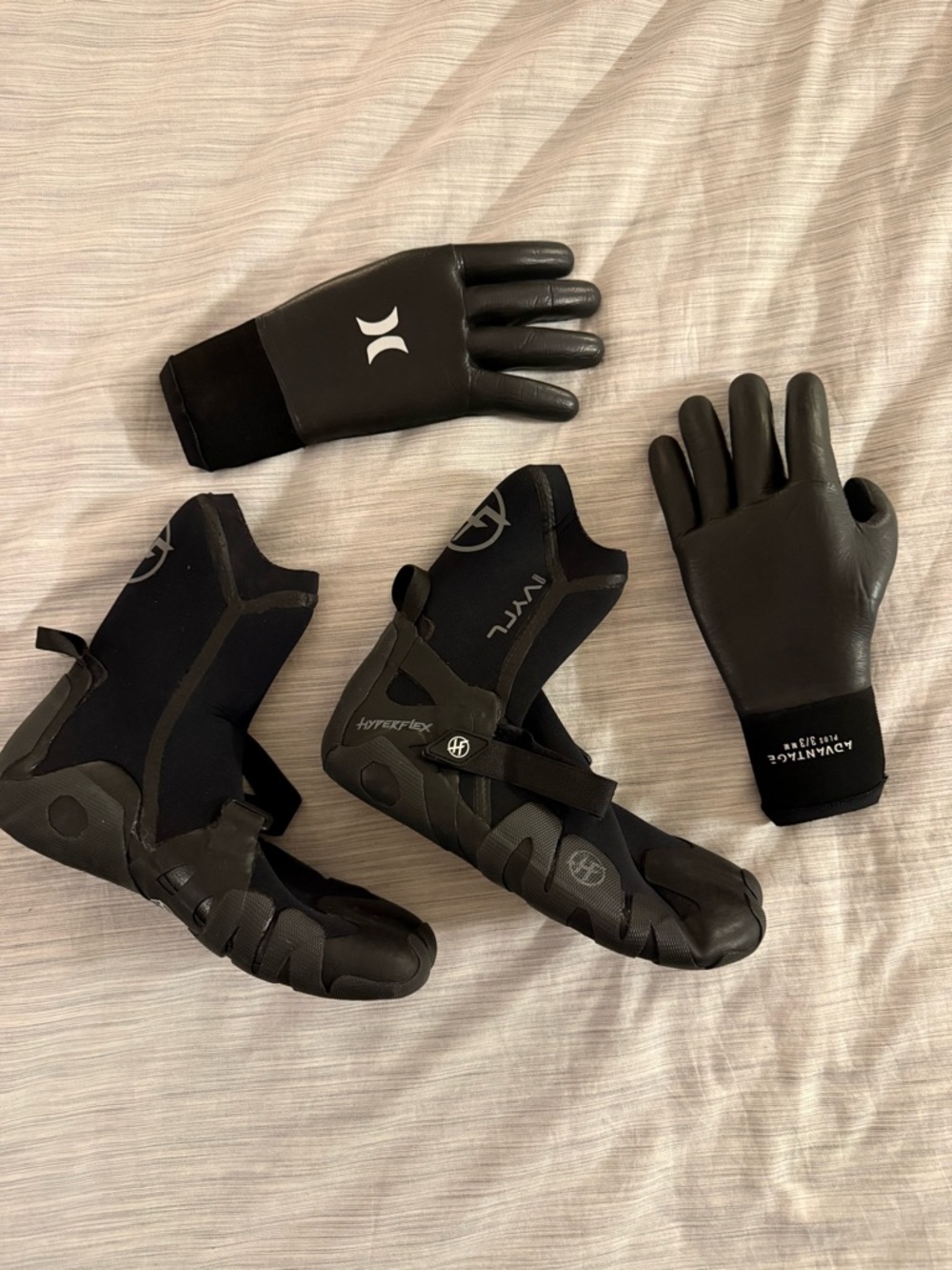 Hurley Black Surf Boots with Red Inner Heel Panel